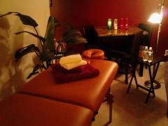 Relaxation Therapy! to keep you Warm & Toasty! @ My Place The Banks District Dwntwn +Massage table, 24