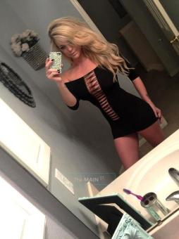 Perfect blonde looking 4 you, 23