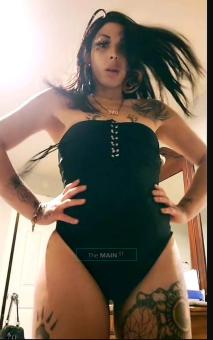 Bad ass lil boss bi$×== Bomb soft A$$??????, 24