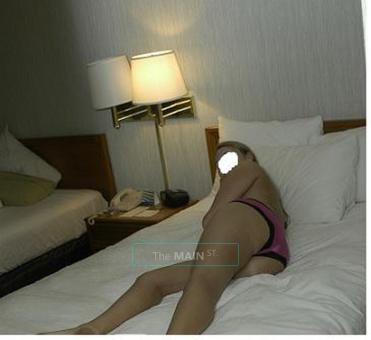 Alluring and Distinctive Blonde Upscale discreet location, 27