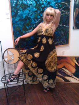 *Petite*blonde & HIGHLY ADDICTIVE., 26
