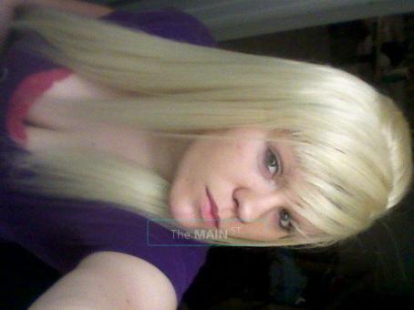 ~~~ BRE -- NEW YOUNG hot AVA 423-464-8995 GIRL ON GIRL, 19
