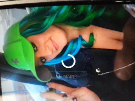 If u wants some fun then hit me up an come play with my pornstar, 32