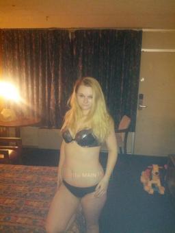 ***BlOnDeS aRe AlWaYs MoRe SeXy AnD FuN***, 24