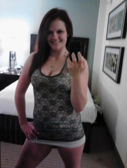 Call US now Georgous females or males are waiting, 23