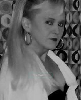 Beautiful White Transexual Rubbing you in All The Right Places in my Private Home Now`, 39