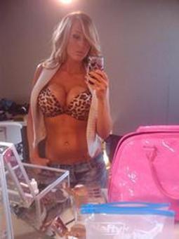 Blondee Hot n Wild, 25