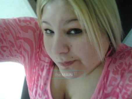 Blonde cutie with a big ol ghetto booty«BBW» last day specials, 24