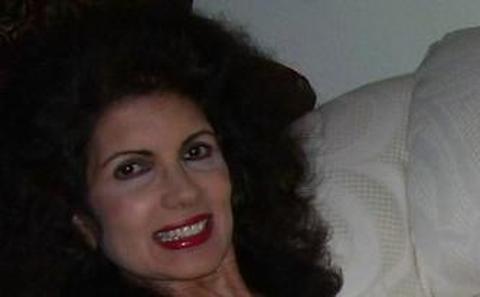 A Nude Massage by Mia, A Hot Long Legged Brunette, REVIEWED