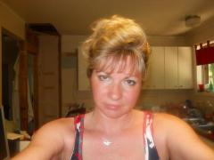 **Professional nurse for massage**, 42