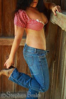 Relax And UnWind With A Sensual Body Rub By Sexy Brunette, 27