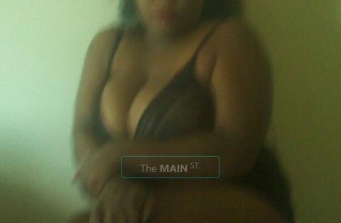 busty in town 561-907-3815 !!!!sexy, 24