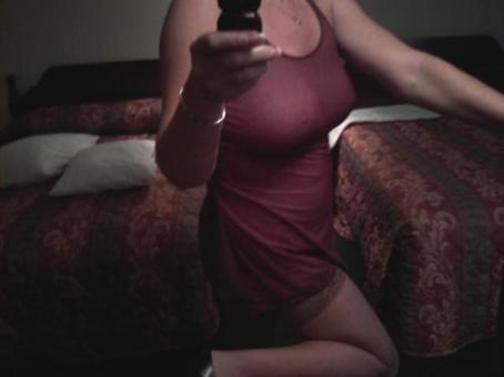 ((((((( SOFT SENSUAL FULL BODY MASSAGE ))) let me relax you / Lynn., 53