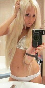blonde barbie its me or its free, 24