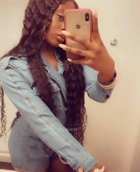 It’s the pretty Brown Brown, ?? driving him wild! ??, 24
