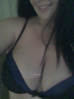 ? *:• ? ? ? *:• ? ? ? GENTLEMENS ?st CHOICE ? *:• ? ? ? *:• ? ? ? Curvy Brunette Beauty, 25