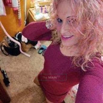 Transsexual hottie available discreet and clean just for you, 38