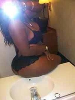 Hey !!! Visiting Sexy dominican playmate!! ask bout my specials, 23