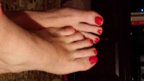 Beautiful, highly skilled, sensually sadistic Dominatix in NW CT, 49