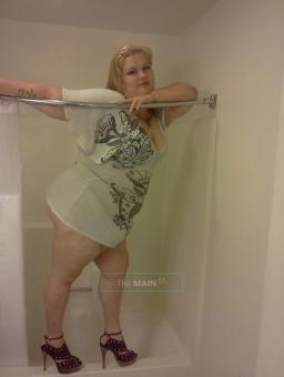 Saturday specails all night long with this sexy blonde BBW, 26