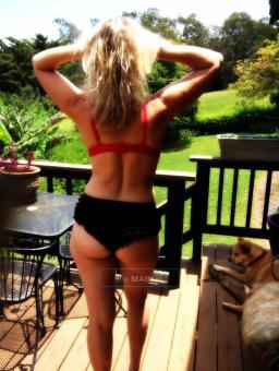 TWO WOMEN & YOU - with a EUROPEAN HOTTIE & a BLOND KUGAR - limited time on Oahu!