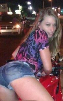 New PLAYMATE seeking MEN in Cali! ( I LOVE OLDER MEN) Outcalls Only!!, 22