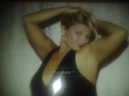 Jennifer the new hot blonde in town, 23