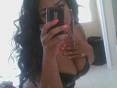 Eva The Go To Girl, 25