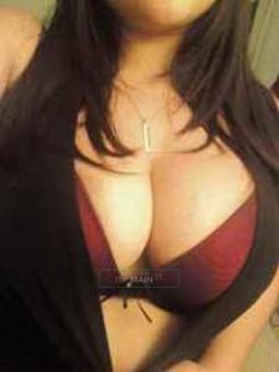 NASCAR Playmate Back In Town, 22