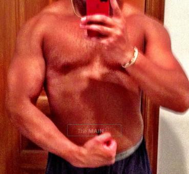 Athletic Black man looking for fun with Women, 22