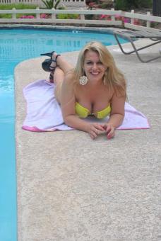 ReAL PiCs..BLonDe BomBshELL.. JuST FoR U ... ShvPt/BoSsiER .., 41