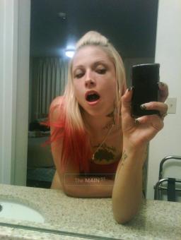 --- NuDe RuBs ----- SpEciAlS ---- LiMItEd TiMe --- OnLy ----- FaNtAsY RuBs -, 24