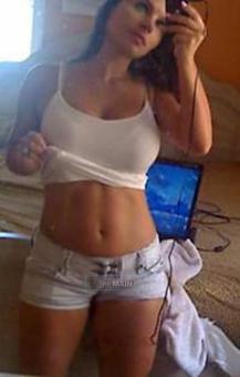 ^^^^ Fit, Fun & Fiesty ^^^ Mixed Latina ---- Its me or its Free, 23