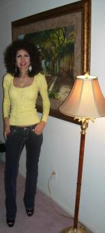 A Nude Massage by Mia, A Hot Long Legged Brunette, REVIEWED
