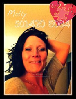 { Miss Molly }, 28