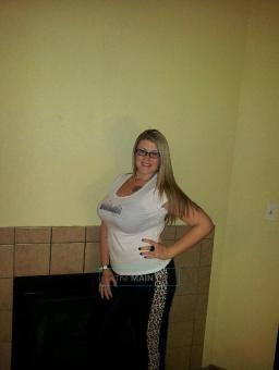 Blue Eyes Blonde Hair And A Sexy Smile!, 23