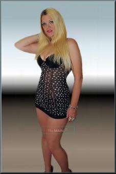 Specials tonight only! Sexy Blonde!!, 25
