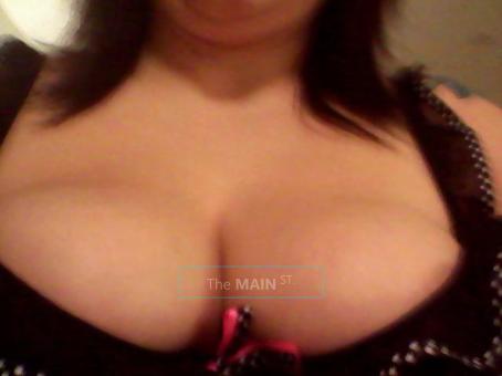 Come Be Pleasure By Sweet Sexy Erotic Mel ! Here for 2 Days Only! Dont Miss Out!, 25