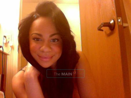 ðŸ’‹ AbSoLuTelY GORGEOUS, smooth && SEXY with a PERFECT, petite BODY ðŸ’‹