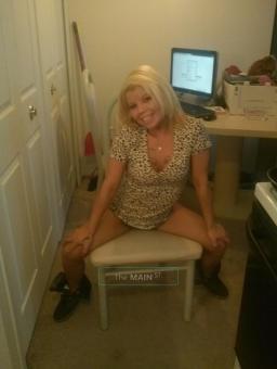 *Sweet, Petite, Just your Treat!*, 24
