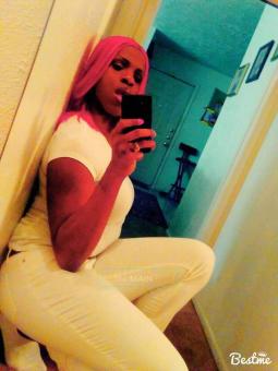 Texas sized tranny doing car play only or u get room, 29