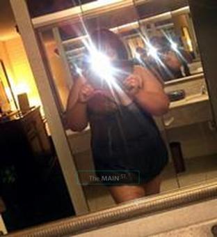 Sensual Pampering for Discerning Gentlemen - Voluptuous CMT | 40FF-32-48 (Misha), 33
