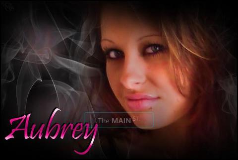 Hi guys,looking for a tall beautiful women,call Aubrey! 502.510.7806, 23