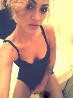 White mixed âž·â€¢* Petite *â˜…* Cali Angel *â˜…* Beautiful *â˜…* Exotic *â˜…* and *â˜…* Avail Now *, 22