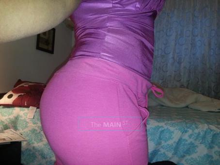Sexy Ebony with Magic fingers for your service, 33