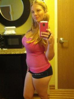 Hilary Is BACK!â˜… NEW picsâ˜… :-) !!! Highly Reviewed Blonde Hotie!!!! Hit Me Up For A Great Time!!, 23
