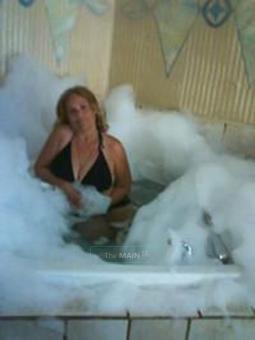 `*~** Sexy mature blonde blue eyed hottie`*` (*LUnCh $pecials) Available now