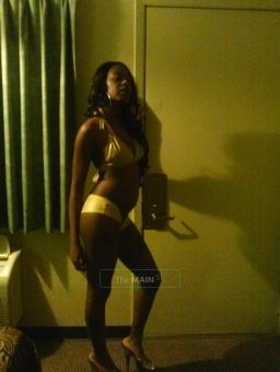 LONGVIEW **Pet!te Ch0c0late $tripper Fre@k..., 20