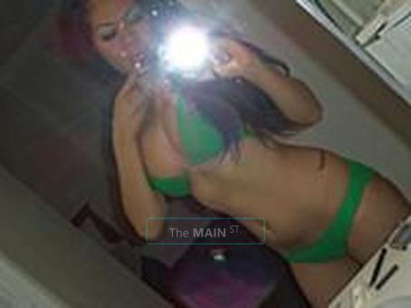 ? Beautiful Brunette ? Incall ? Outcall?, 25