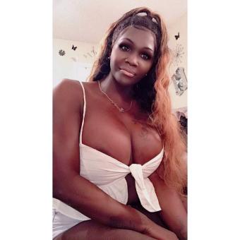 Dark and lovely with a creamy white load, 30